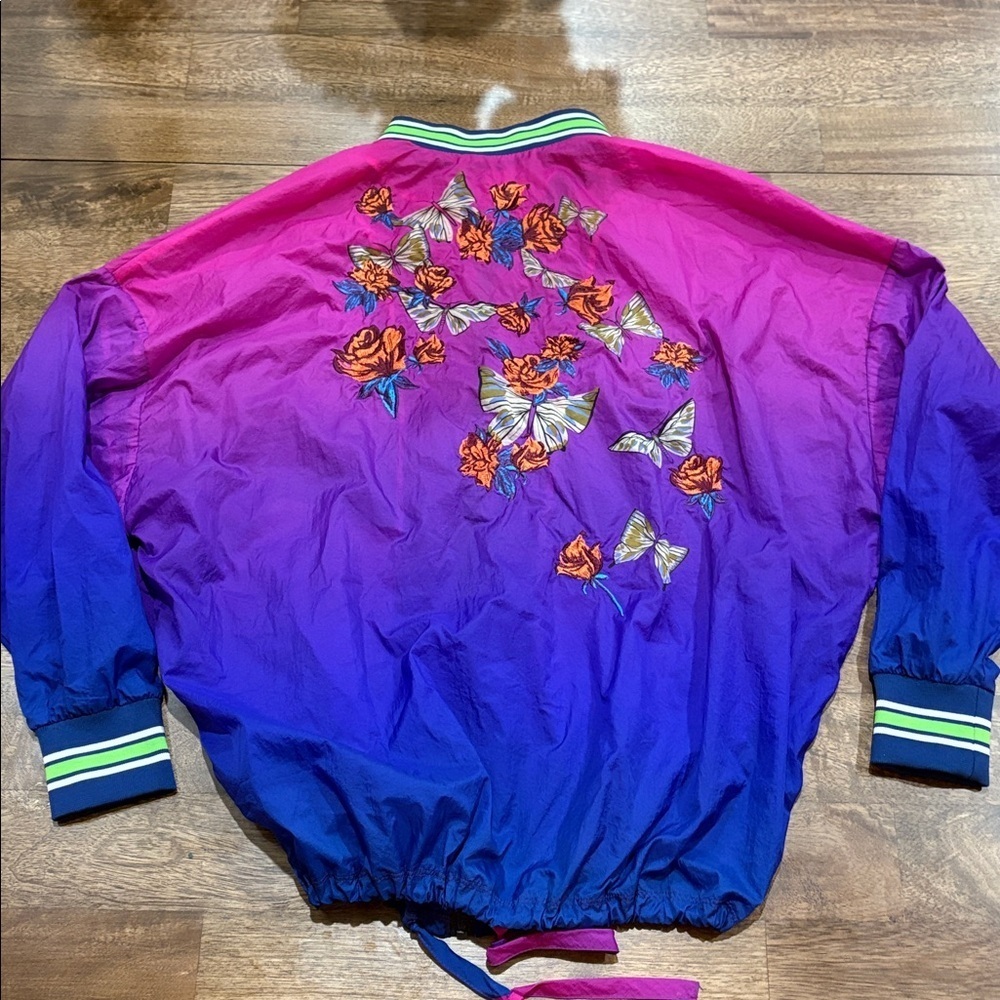 SILENCE + NOISE UO Embroidered Ombré Jacket. Medium. Banded cuffs & collar